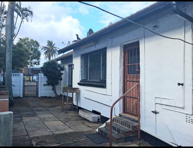 3 BEDROOM HOUSE FOR SALE IN BLUFF